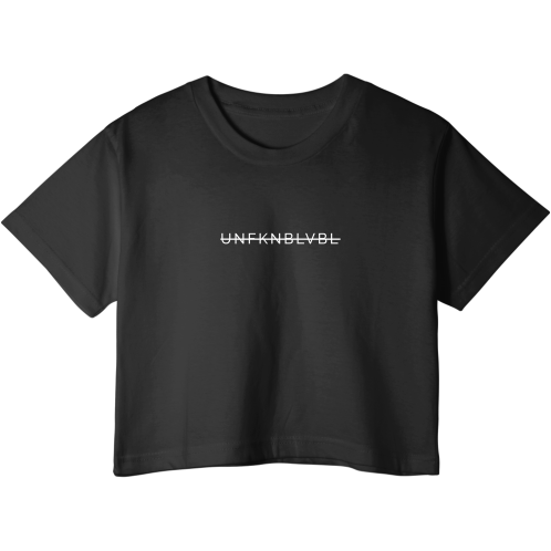 Cropped T-shirt.